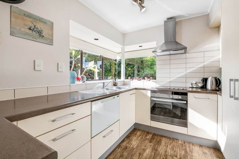Photo of property in 112a The Circle, Manly, Whangaparaoa, 0930