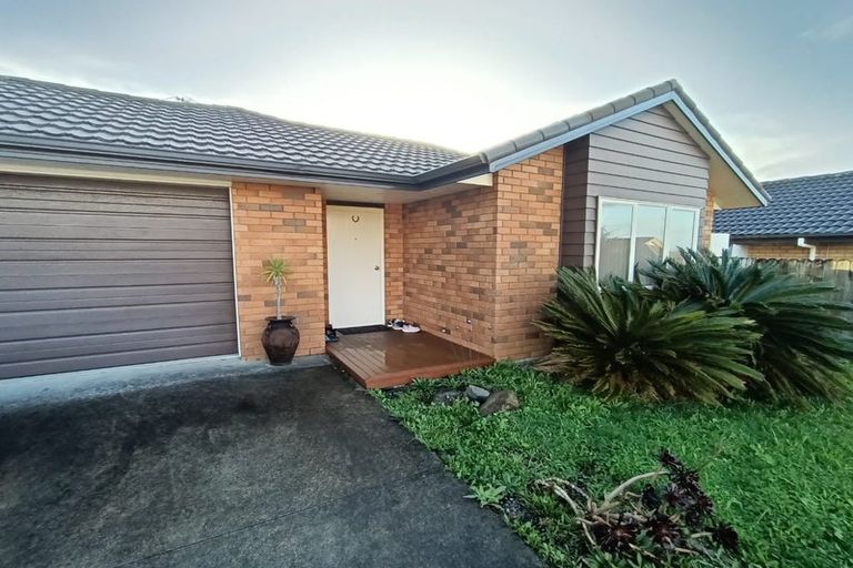 Photo of property in 30 Ranchod Terrace, Pukekohe, 2120