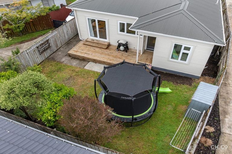 Photo of property in 113b Waiwhetu Road, Waterloo, Lower Hutt, 5011