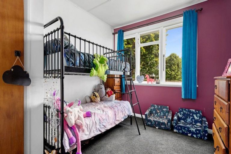 Photo of property in 5 Konini Street, Inglewood, 4330