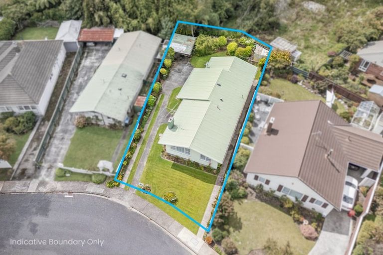 Photo of property in 17 Deller Grove, Silverstream, Upper Hutt, 5019