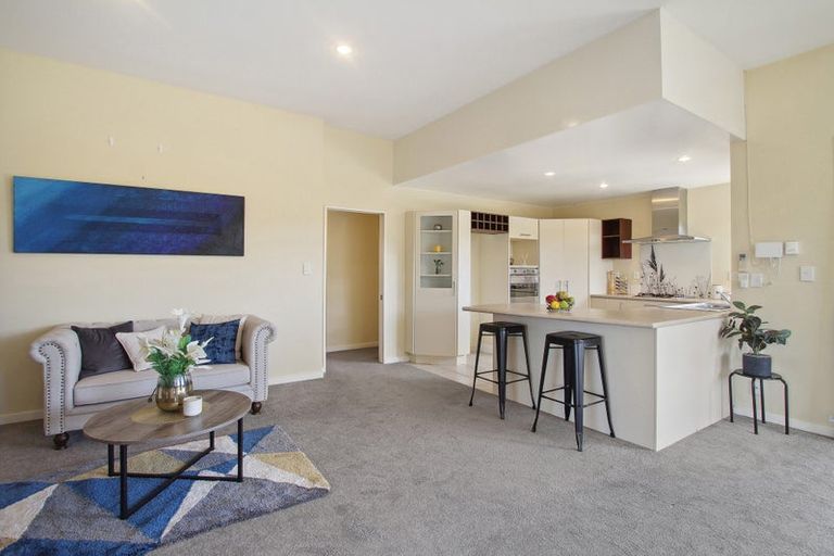 Photo of property in 50 Highfields Terrace, Henderson, Auckland, 0612