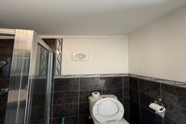 Photo of property in 3/216 Rosebank Road, Avondale, Auckland, 1026