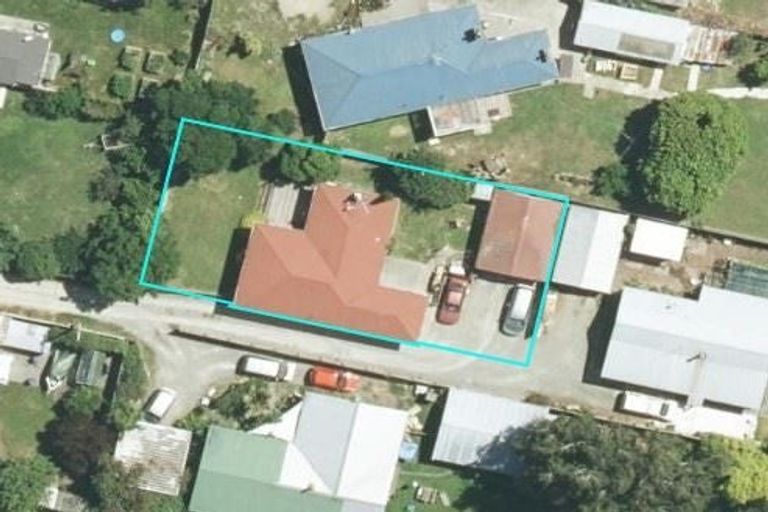 Photo of property in 37 Holdaway Street, Riversdale, Blenheim, 7201