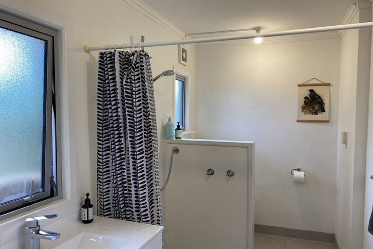 Photo of property in 2043 Ngunguru Road, Ngunguru, Whangarei, 0173