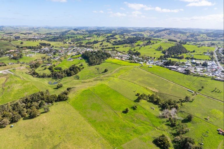 Photo of property in 122 Hurndall Street East, Maungaturoto, 0520