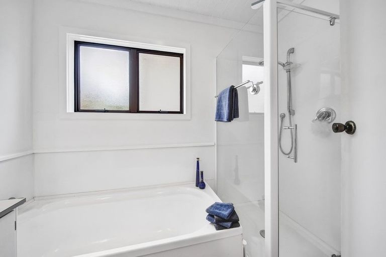 Photo of property in 69 Arundel Crescent, Westown, New Plymouth, 4310