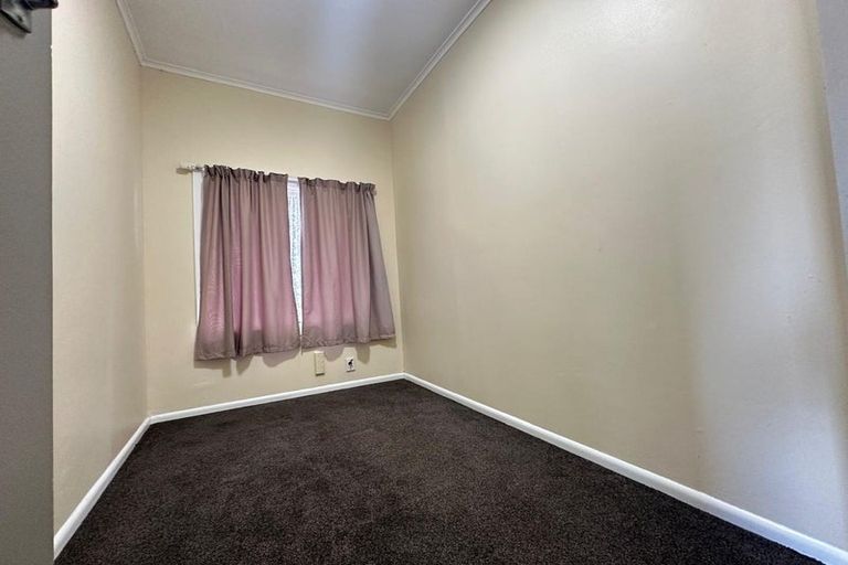 Photo of property in 24a Cleek Road, Mangere East, Auckland, 2024