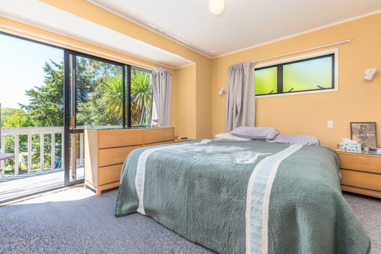 Photo of property in 2a Parklands Avenue, Swanson, Auckland, 0612