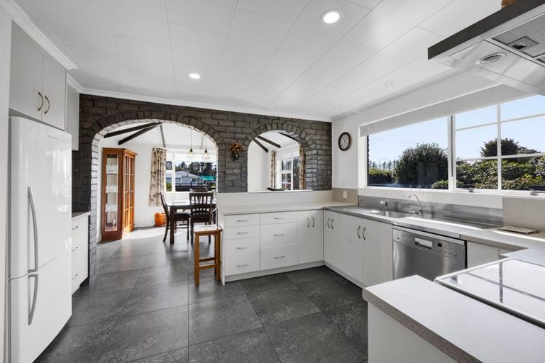 Photo of property in 5 Flint Road West, Stratford, 4332