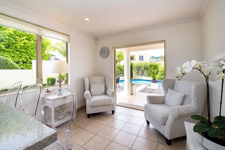 Photo of property in 53 Hikanui Drive, Havelock North, 4130