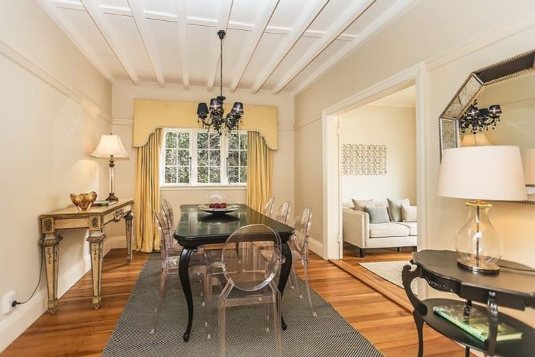 Photo of property in 2 Cluny Avenue, Kelburn, Wellington, 6012