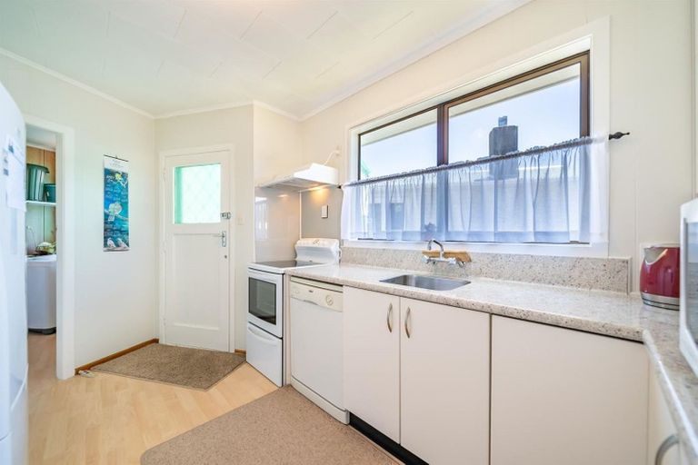 Photo of property in 73 Karamu Crescent, Wainuiomata, Lower Hutt, 5014