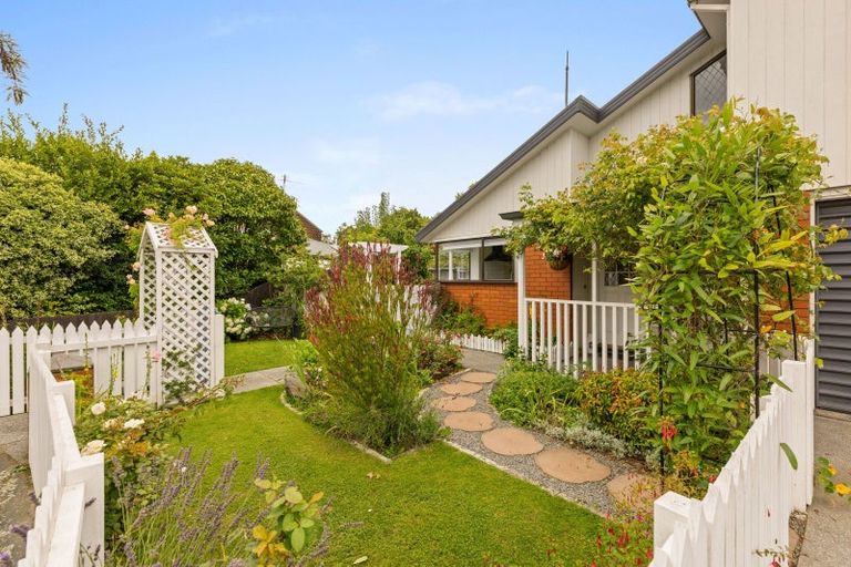 Photo of property in 28 Rubens Place, Burnside, Christchurch, 8053
