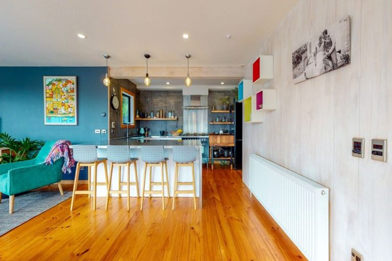 Photo of property in 4 Milne Terrace, Island Bay, Wellington, 6023