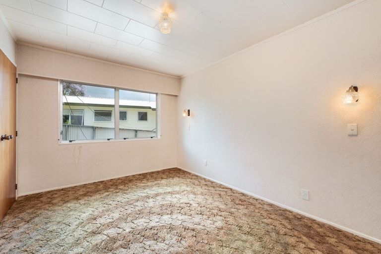 Photo of property in 10 Milsom Place, Te Puke, 3119