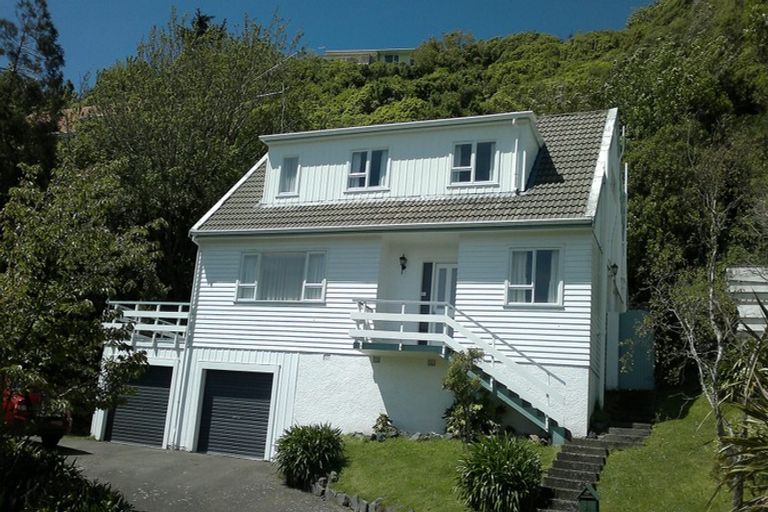 Photo of property in 31 Woodhouse Avenue, Karori, Wellington, 6012