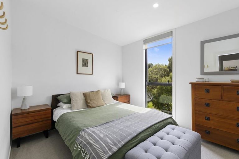 Photo of property in 13 Te Ara O Paetutu, Petone, Lower Hutt, 5012