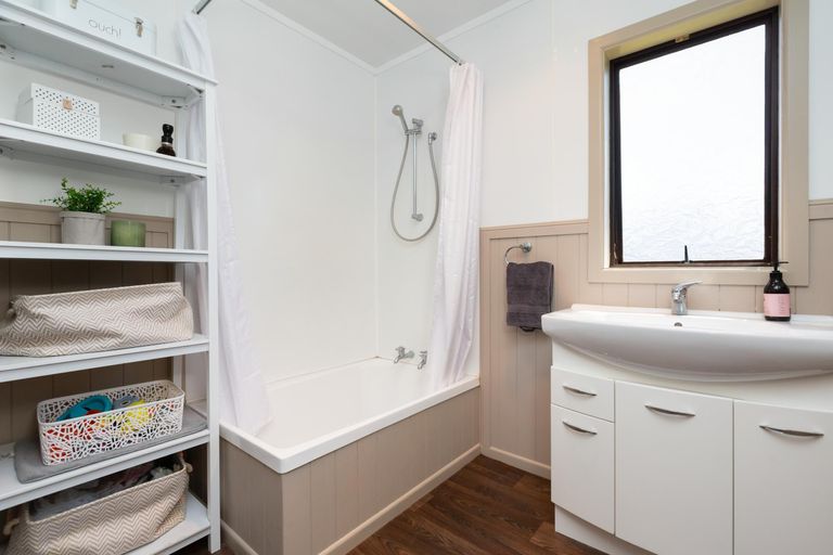 Photo of property in 1 Tyndall Grove, Matua, Tauranga, 3110