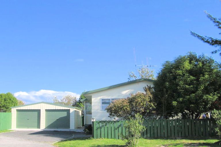 Photo of property in 3b Redditch Place, Papamoa Beach, Papamoa, 3118