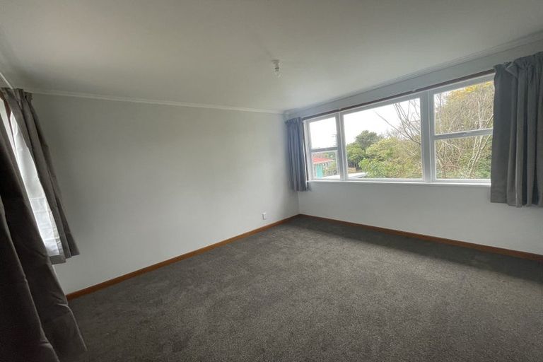 Photo of property in 12 Mawney Road, Henderson, Auckland, 0610