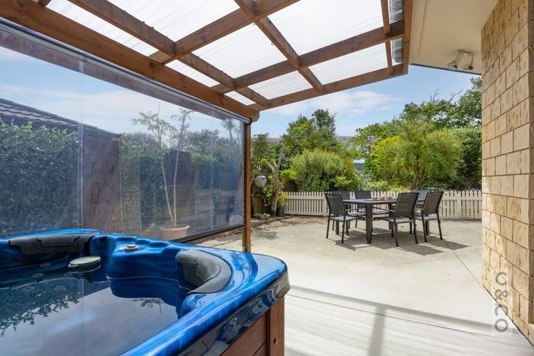 Photo of property in 2 Orchard Lane, Huapai, Kumeu, 0810