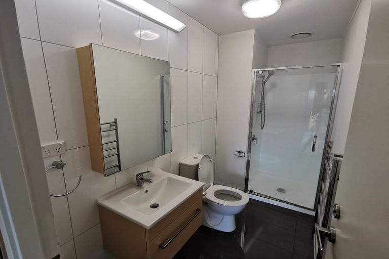 Photo of property in Twin Towers, 1105/17 Putney Way, Manukau, Auckland, 2104