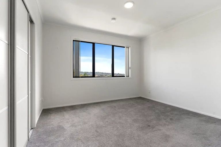 Photo of property in 9/130 Stancombe Road, Flat Bush, Auckland, 2016