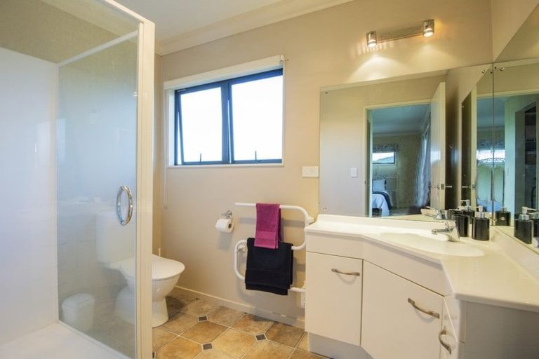 Photo of property in 6 Oxford Avenue, Te Kamo, Whangarei, 0112