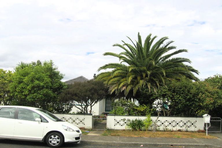 Photo of property in 12 Ruru Crescent, Heretaunga, Upper Hutt, 5018