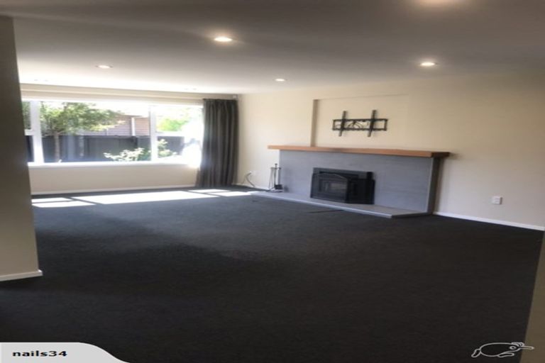 Photo of property in 8 Doyle Place, Avondale, Christchurch, 8061