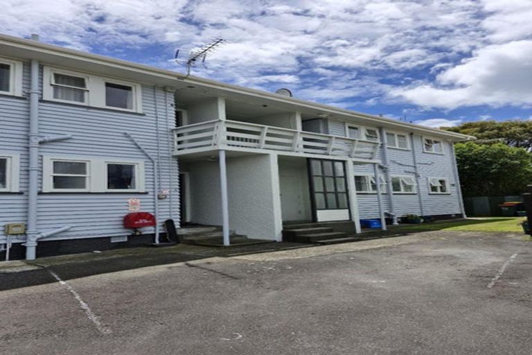 Photo of property in 32 Hine Street, New Plymouth, 4310