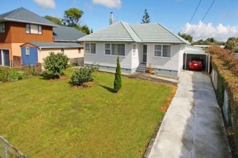 Photo of property in 4 Ashley Avenue, Mangere East, Auckland, 2024