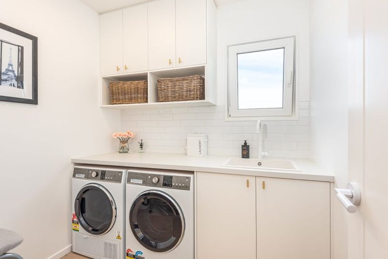 Photo of property in 17 El Patron Lane, Halswell, Christchurch, 8025