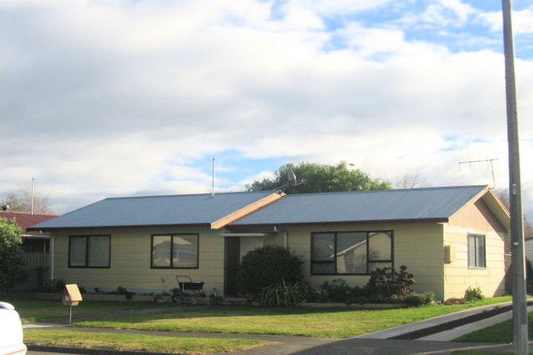 Photo of property in 11 Cormack Place, Greenmeadows, Napier, 4112