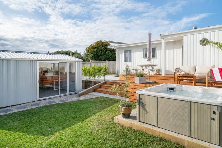 Photo of property in 218 Dickson Road, Papamoa Beach, Papamoa, 3118