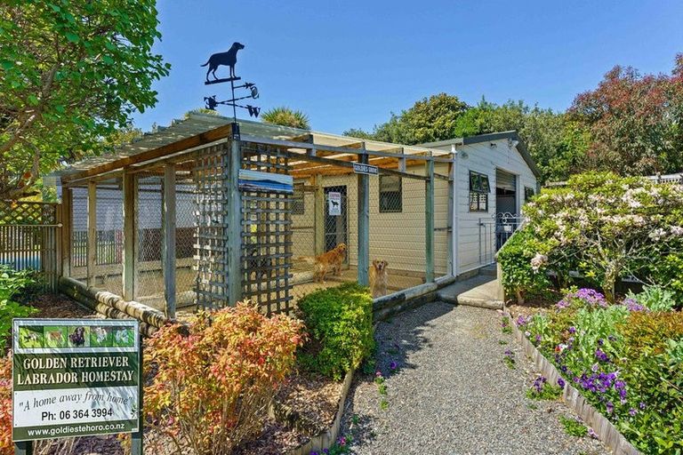 Photo of property in 121 Gear Road, Te Horo, Otaki, 5582