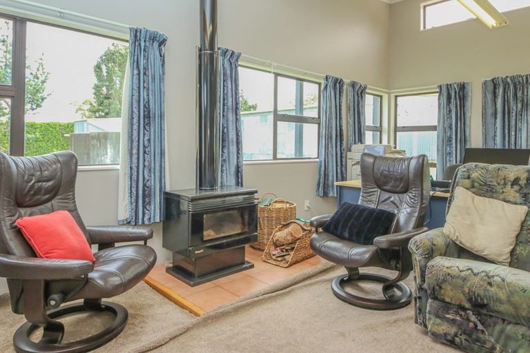 Photo of property in 119 Engles Road, Shannon, 4821