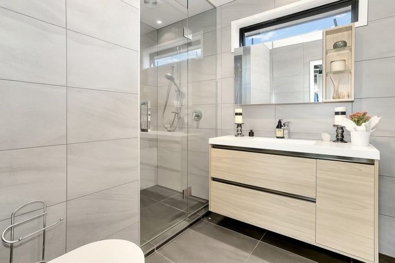 Photo of property in 23 Humariri Street, Point Chevalier, Auckland, 1022