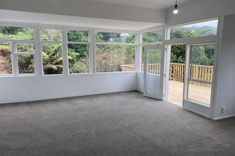 Photo of property in 128 Trelissick Crescent, Ngaio, Wellington, 6035