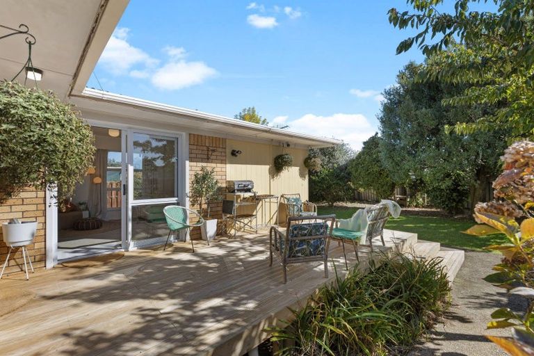 Photo of property in 102 Mount View Road, Melville, Hamilton, 3206