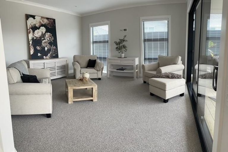 Photo of property in 16 Awatea Drive, Whitianga, 3510