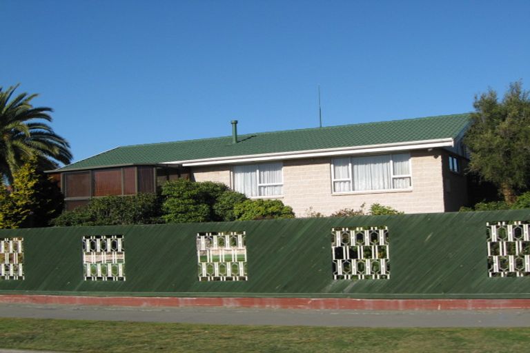 Photo of property in 71 Warren Crescent, Hillmorton, Christchurch, 8025