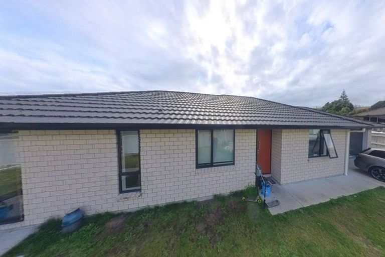 Photo of property in 9 Kikorangi Way, Paraparaumu, 5032