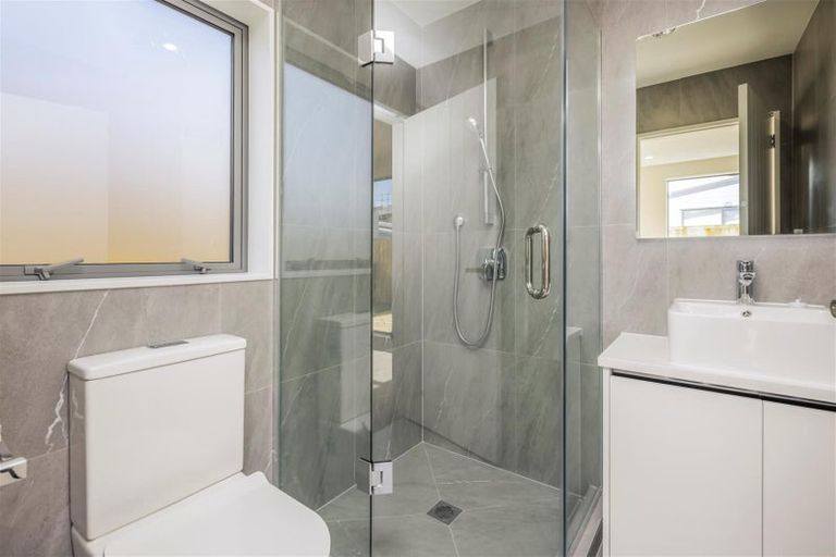 Photo of property in 10 Fredrick Hanson Road, Papakura, 2110