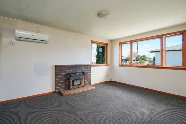 Photo of property in 15 Park Street, Winton, 9720