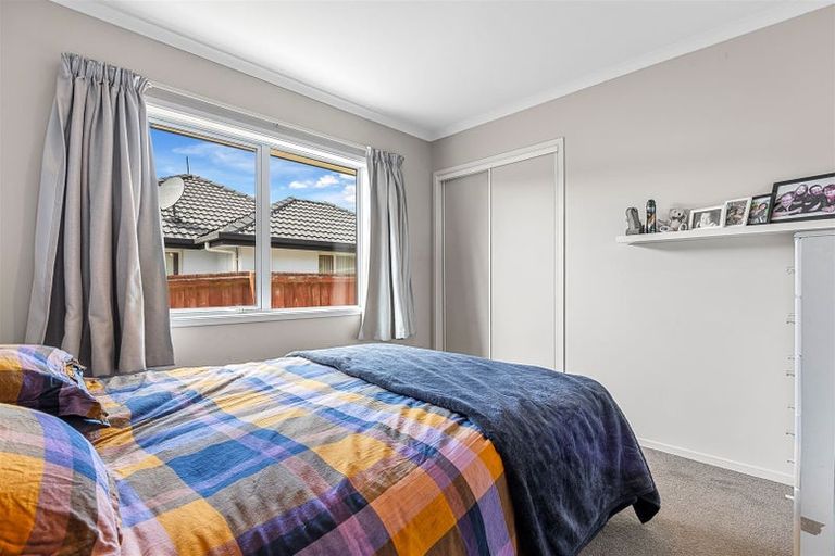 Photo of property in 24 Farnborough Street, Aranui, Christchurch, 8061