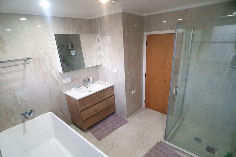 Photo of property in 32 Resolute Way, Papakura, 2110