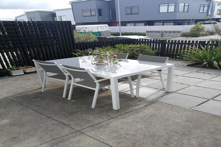 Photo of property in 25 Mollusc Road, Hobsonville, Auckland, 0616