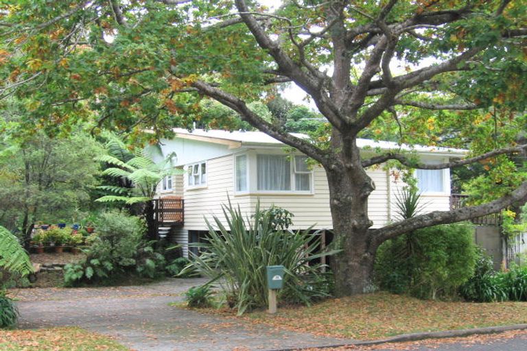 Photo of property in 6b Elmslie Road, Pinehaven, Upper Hutt, 5019